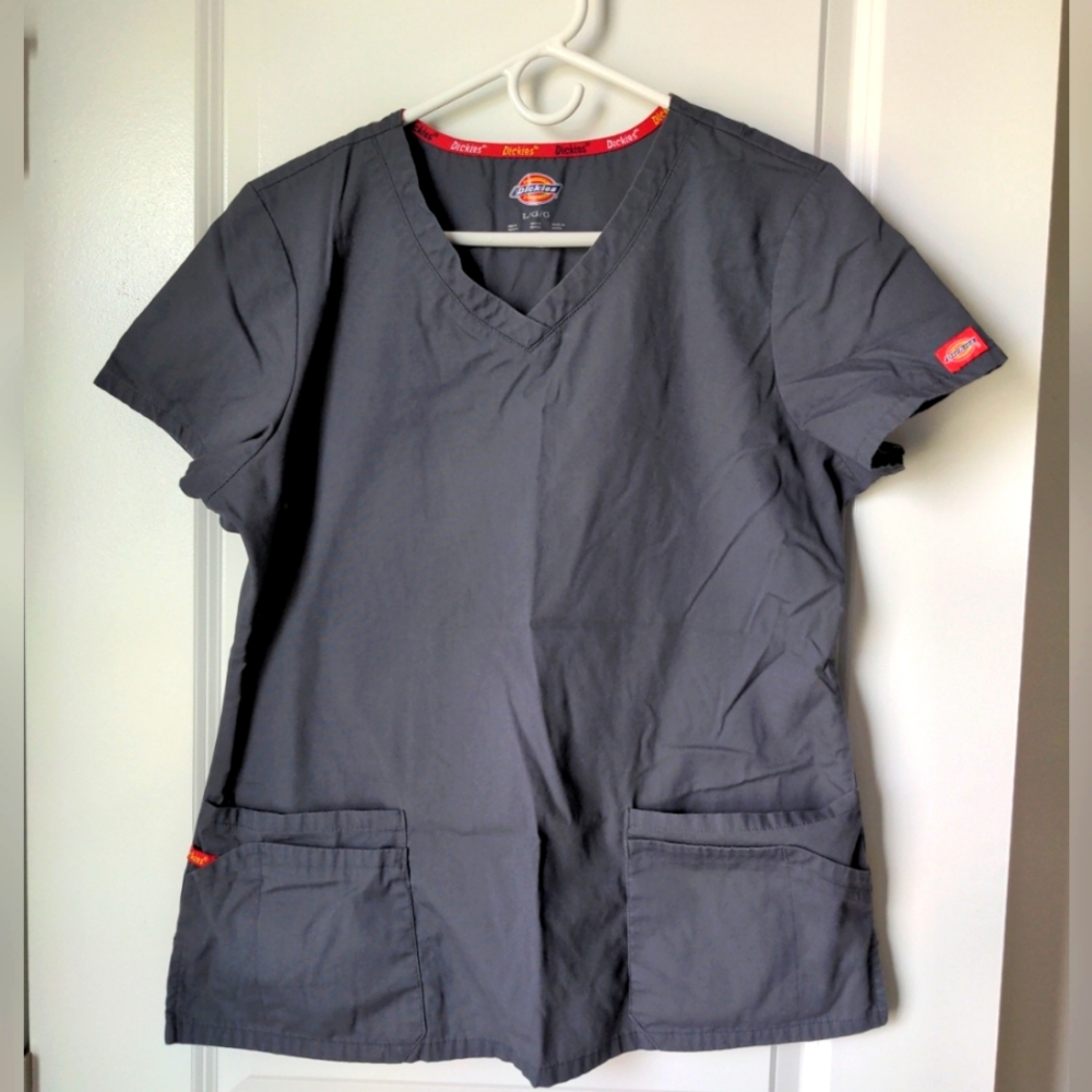 Dickies Scrubs Women's top Gray v-neck Large